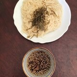 ピリ辛ゴマたぬき素麺。